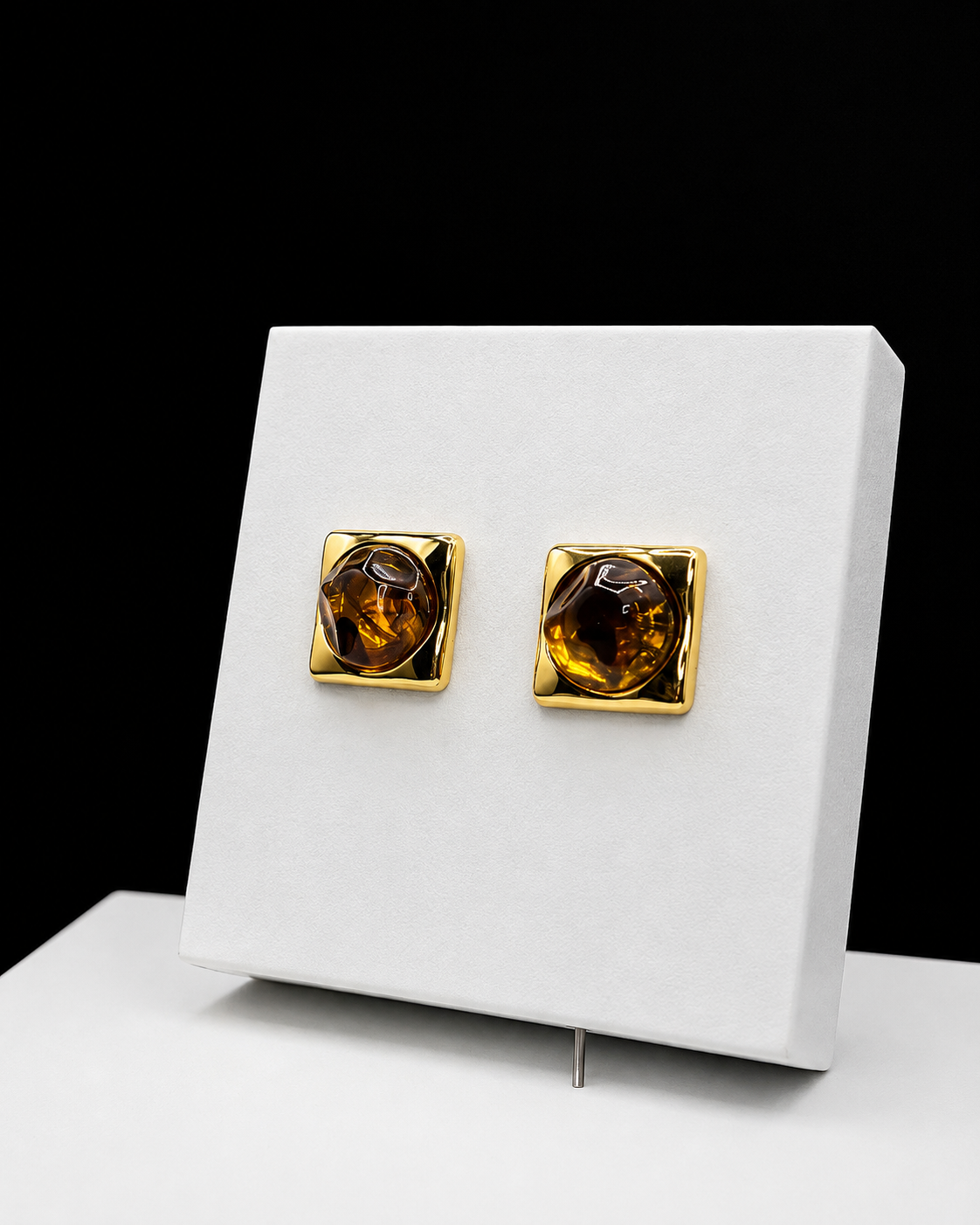 After Glow Studs